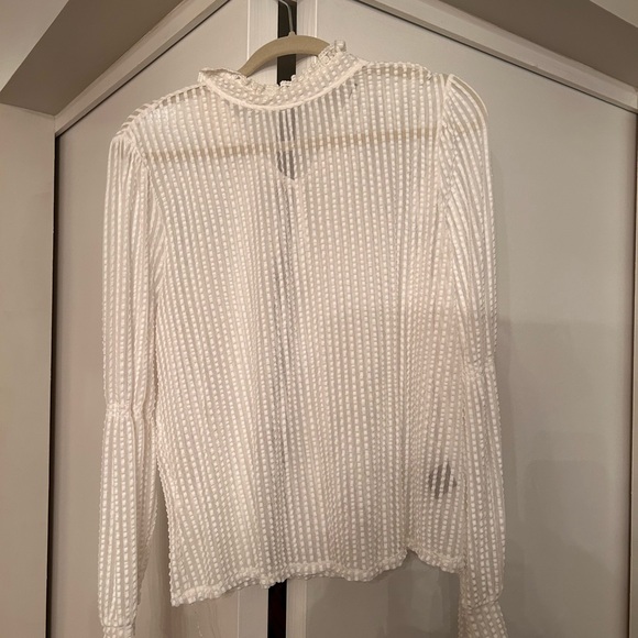 SUZY SHIER - white top - Picture 1 of 2